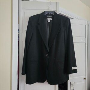 Women's size 12 Sag Harbor Black wool flannel blazer NWT